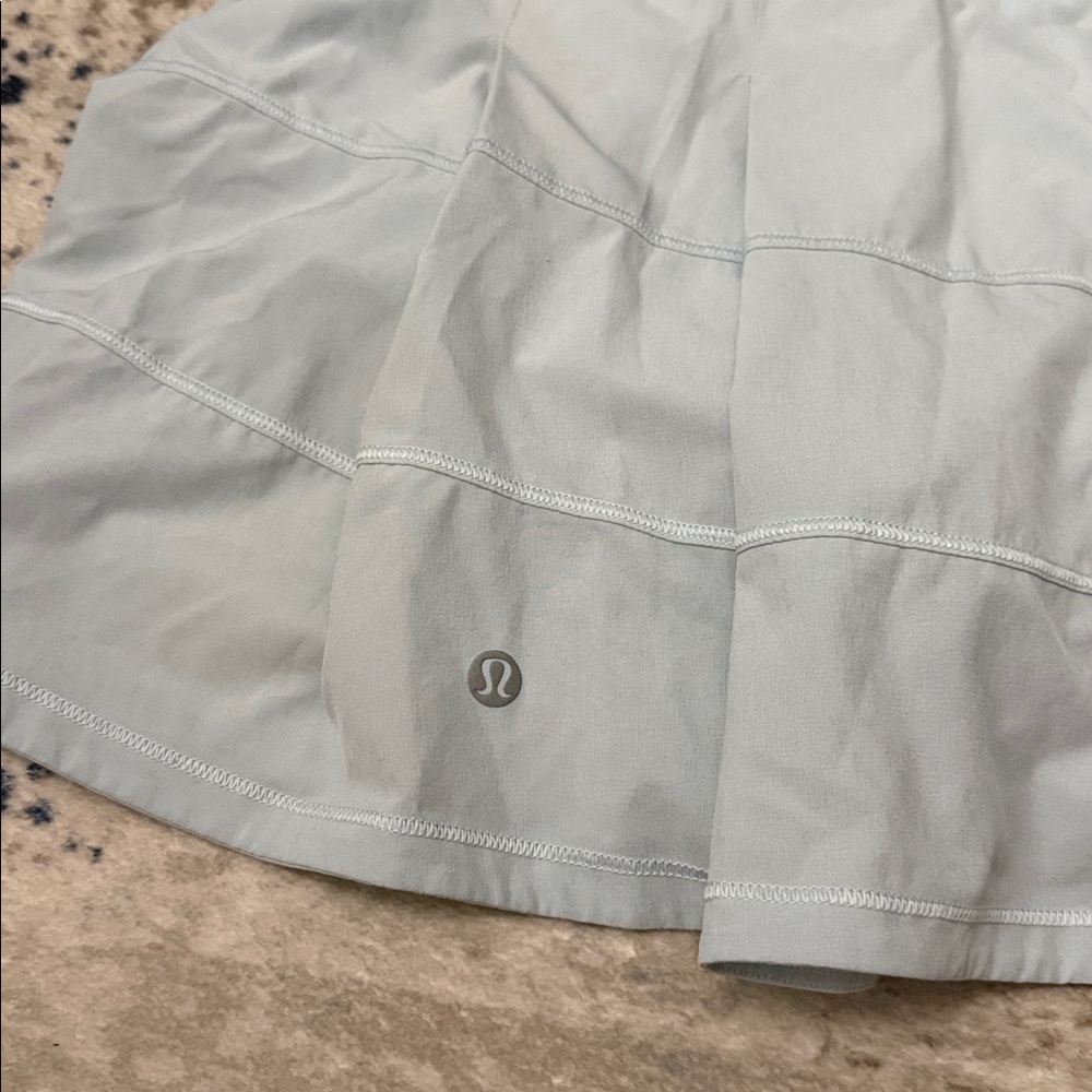 Lululemon skort - Picture 4 of 5